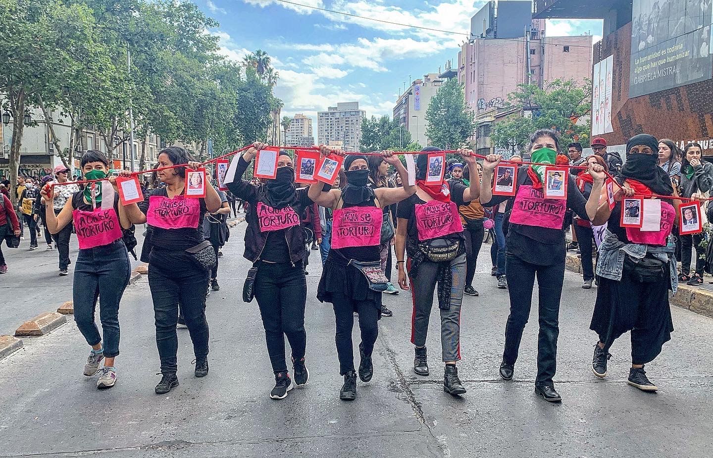 25N en Santiago de Chile. La resistencia del movimiento feminista ...